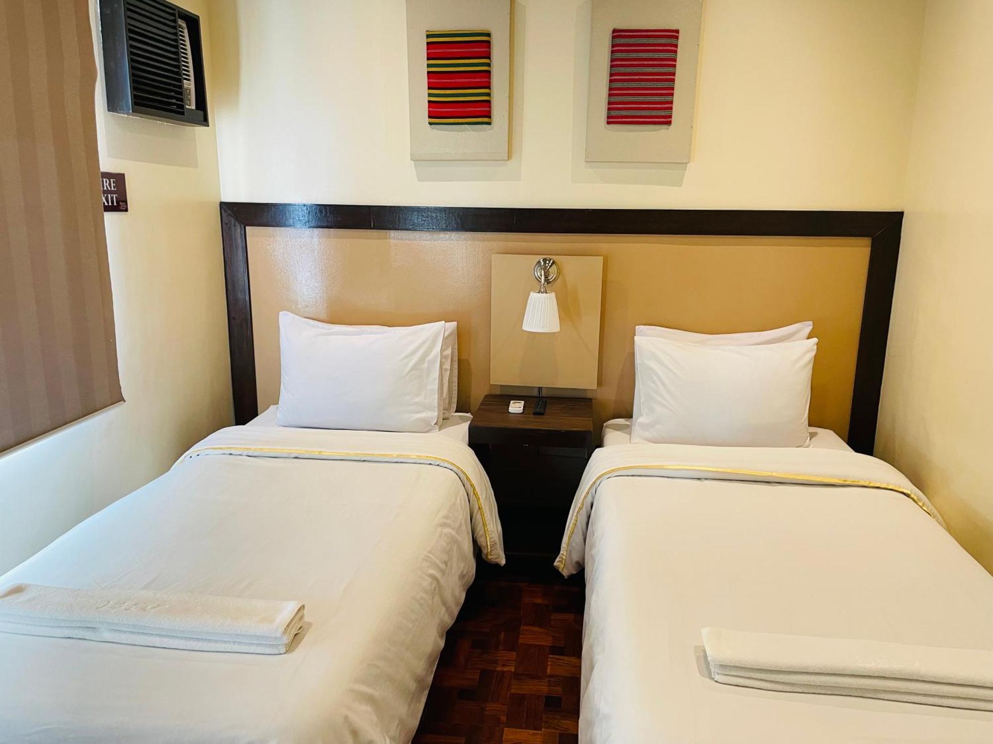 Baguio Holiday Villas Багио Экстерьер фото
