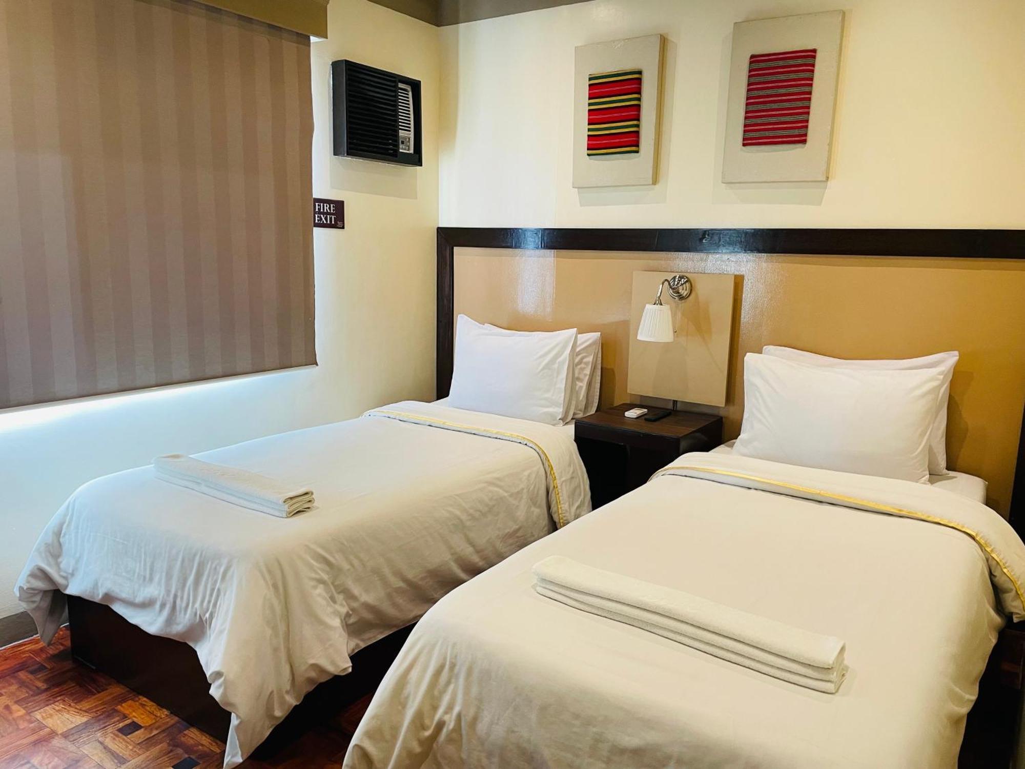 Baguio Holiday Villas Багио Экстерьер фото
